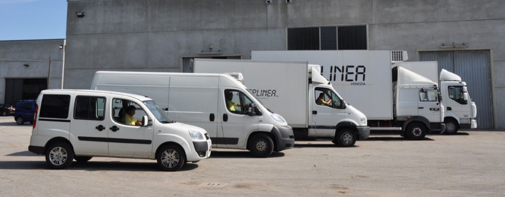 Interlinea_fine_arts_onroad_transport_1 Our fleet of various art vehicles is suitable for all kind of artworks